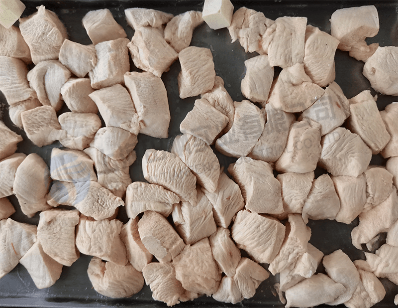 雞肉凍干，食品凍干機(jī)應(yīng)用于雞肉真空冷凍干燥